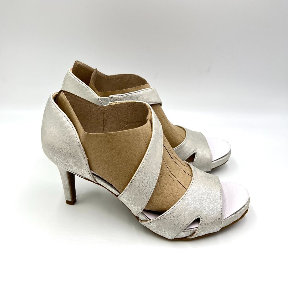 7W 7 WIDE WIDTH Lifestride Womens Mega Silver Dress Sandals‎ Heels Shoes